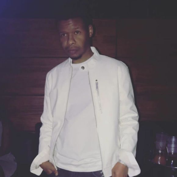 Meet your Posher, Andre - Picture 1 of 1